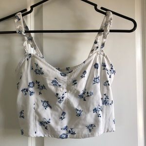Hollister white and blue flowers crop top size small
